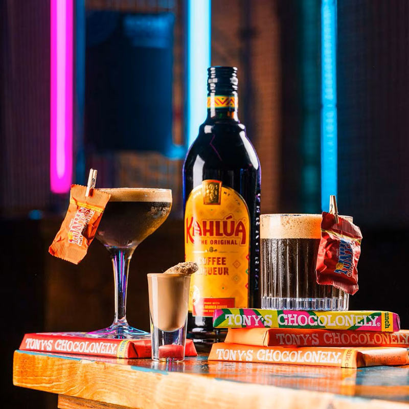 FESTIVE CHOC-TAILS WITH KAHLÚA AND TONY’S!