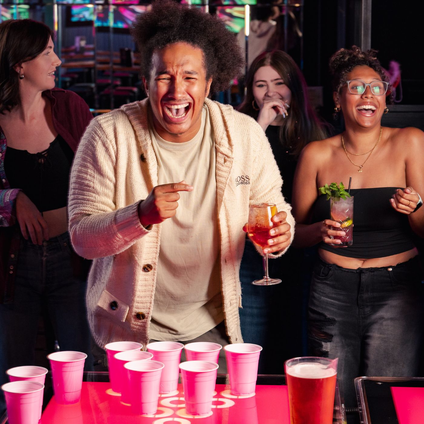 BEER PONG & TOURNAMENTS
