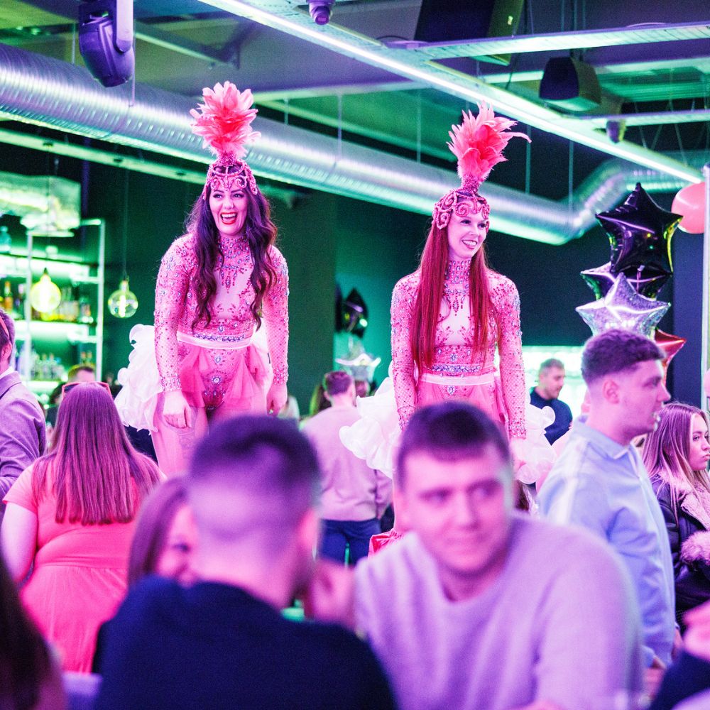 NEW THEMES EVERY 6 WEEKS. THEMED BOOZY BRUNCH EVENTS!